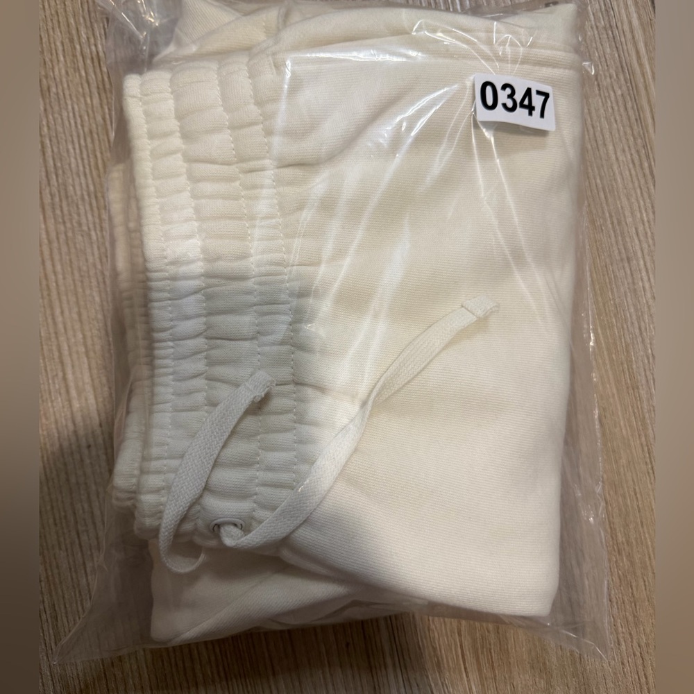 Champion Men's Fleece Shorts - Light Off-White S - Picture 5 of 8